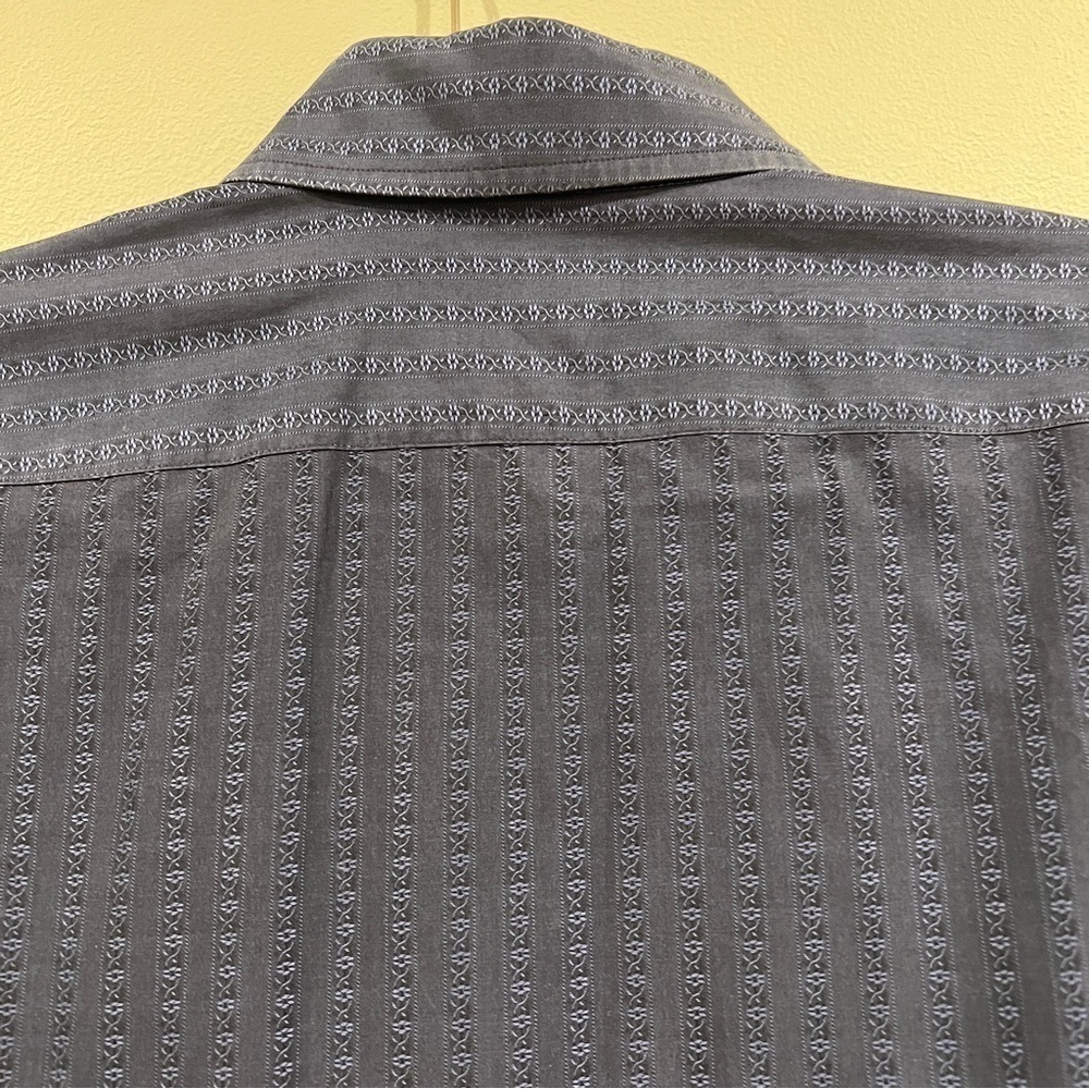 Hugo Boss Button Down Patterned Shirt - Picture 4 of 7